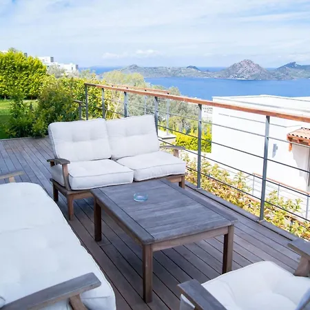 ヴィラ Luxury 5-bedroom Sea View With Private Pool *